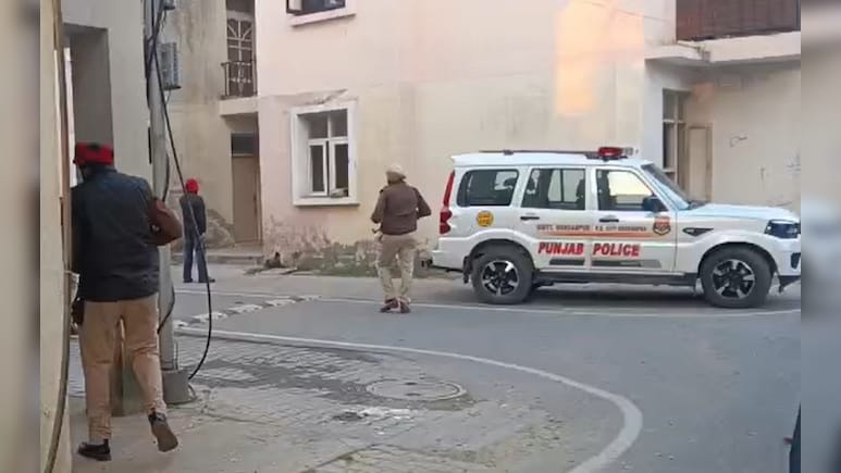 पंजाब के गुरदासपुर में सीमा चौकी पर मृत मिले दो पुलिसकर्मी, मामले की जांच जारी