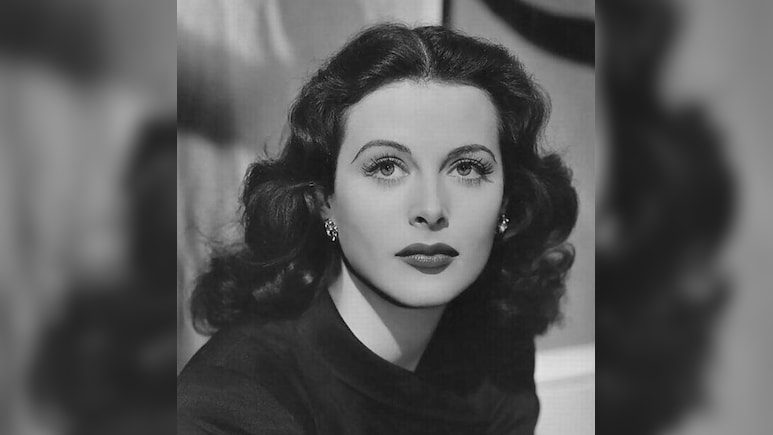 32 साल और 6 शादियां, जीवन भर रही प्रेम की तलाश, लेकिन कहलाती हैं ब्यूटी विद ब्रेन