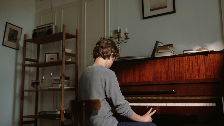 Chinese Teen Dies After Battling Rare Illness, Days After Receiving Admission to His Dream University