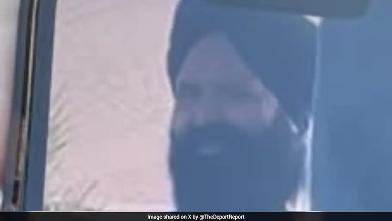 कनाडा में पोते से मिलने गया बुजुर्ग लेकिन स्कूली लड़कियों को करने लगा परेशान, कोर्ट का आदेश- तुरंत भारत भेजो