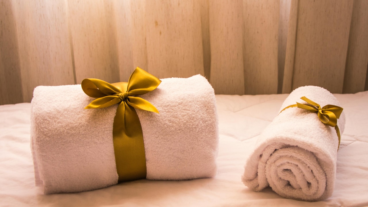 Heres how to store your towels the right way to keep them smelling fresh Heres how to store your towels the right way to keep them smelling fresh