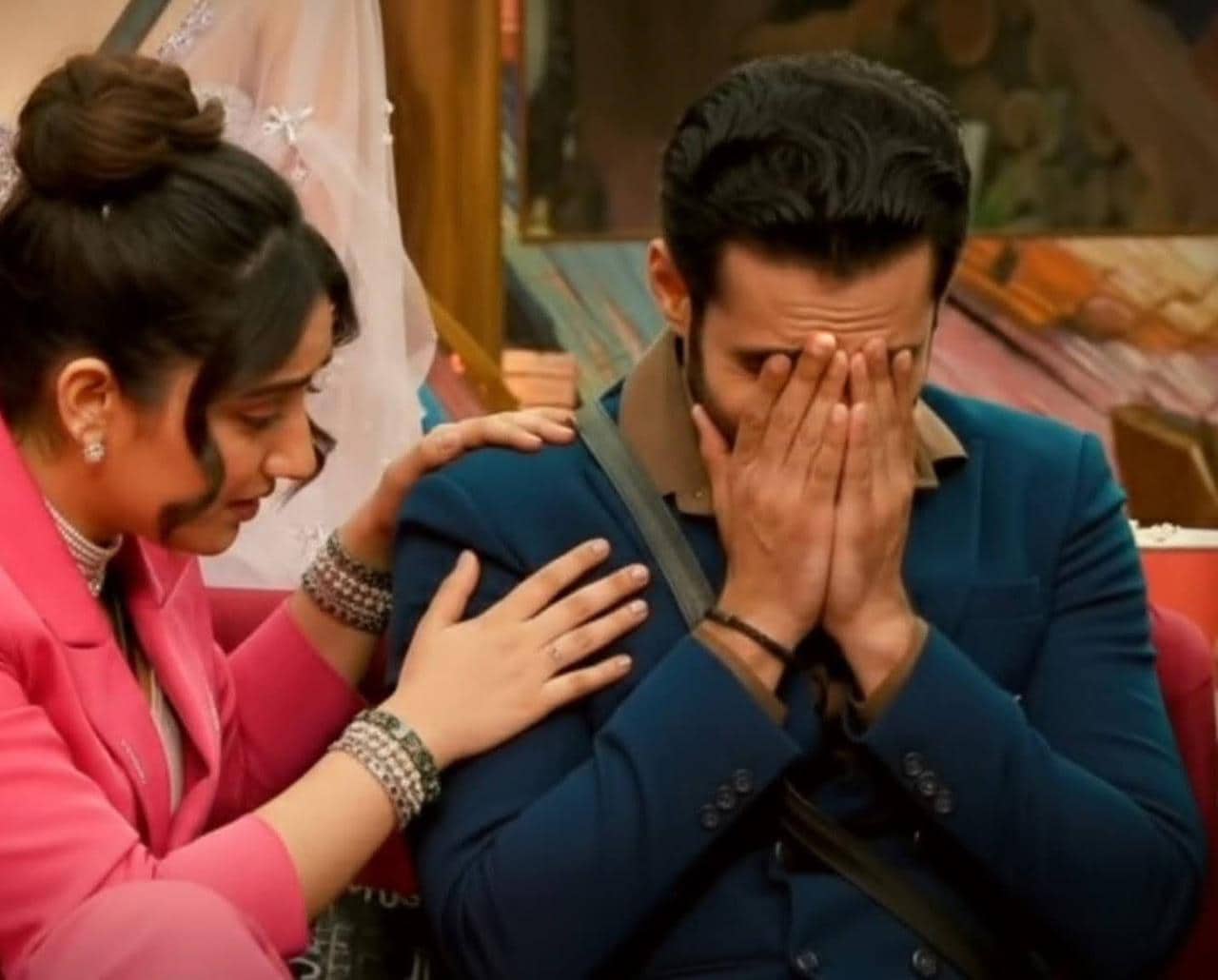 अभिषेक के निकलने पर फूट-फूटकर रोई अशनूर