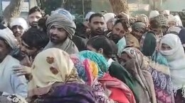 Kotpuli News : यूरिया लेने GSS पहुंचे हजारों किसान, ट्रैक्टर-ट्रॉलियों की लगी लंबी कतार, घंटो इंतजार के बाद मची मारामारी