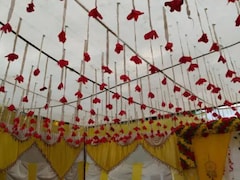 "We Can Decide Our Lives": 2 Women Defy Norms To Marry In West Bengal