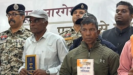 कौन है श्याम दादा? बस्तर के इस मोस्ट वांटेड नक्सली ने अचानक क्यों डाल दिए हथियार?
