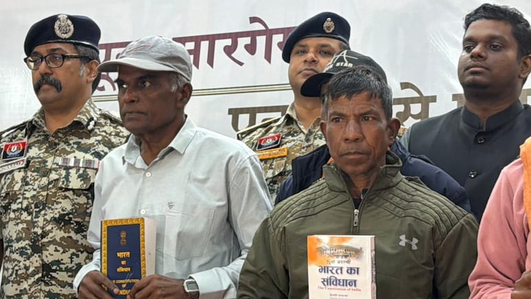 कौन है श्याम दादा? बस्तर के इस मोस्ट वांटेड नक्सली ने अचानक क्यों डाल दिए हथियार?