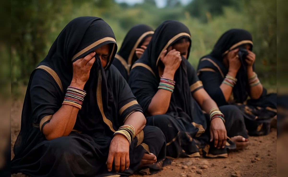 मौत पर बजते हैं ढोल-नगाड़े,बच्चा पैदा होने पर पसर जाता है सन्नाटा, बहाते हैं आंसू,उल्टी है इस समुदाय की परंपरा