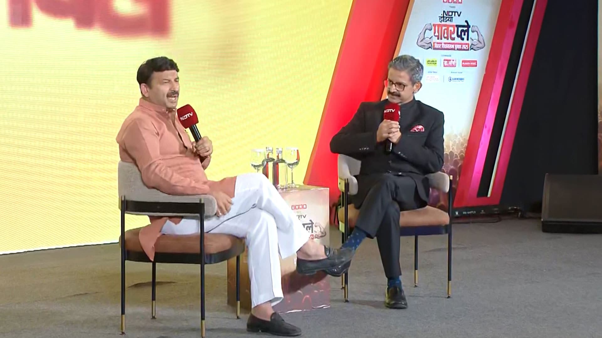 "Manoj Tiwari At NDTV Power Play: Slams Rahul, MGB's 'Jungle Raj', and Sings On Bihar Politics"