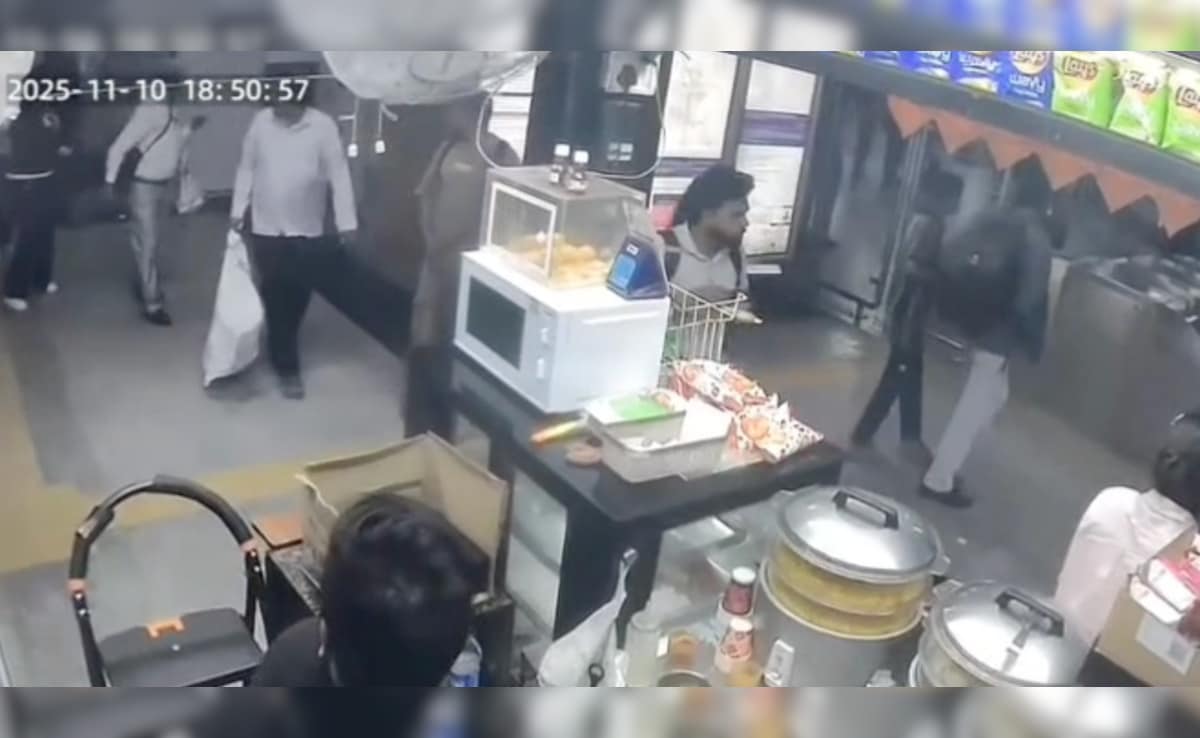 CCTV Shows Tremors, Panic Inside Red Fort Metro Station During Blast