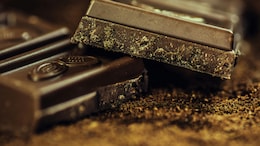Trying To Lose Weight? Nutritionist Lists 10 Healthy Snacks That May Help Manage Hunger