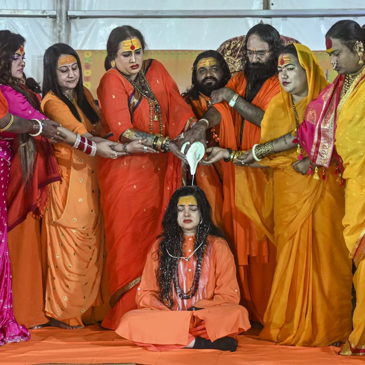 किन्नर अखाड़े में हुए दो फाड़, कल बनेगा नया अखाड़ा, ममता कुलकर्णी हैं वजह!