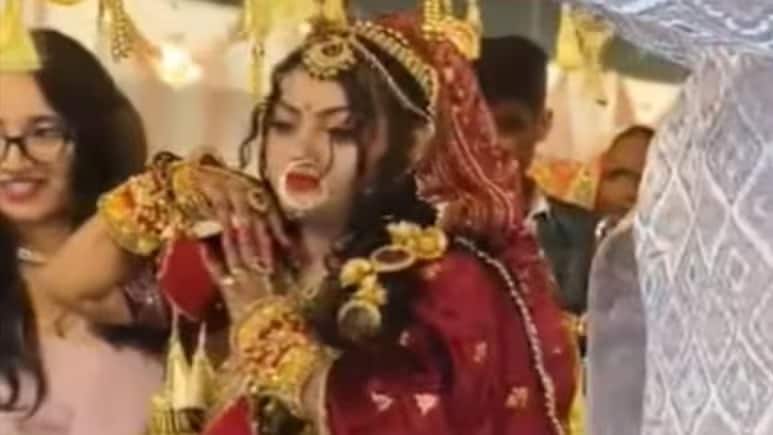 दुल्हन ने एंट्री पर किया ऐसा डांस देखने वालों की आ गई शामत, लुक देख कांपने लगे लोग, बोले- दुल्हन है या मंजुलिका