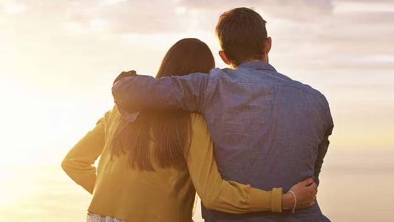 Husband Wife Relationship: पत्नी बात ना माने तो क्या करना चाहिए? ये 5 टिप्स अपनाएं, हमेशा आगे-पीछे घूमेगी वाइफ