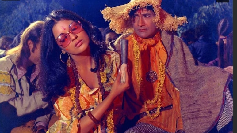 74वें जन्मदिन पर जीनत अमान ने किया 'दम मारो दम...' पर डांस, अर्चना पूरन सिंह ने दिया साथ, वीडियो वायरल