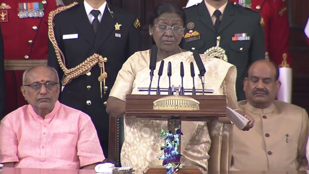 LIVE: भारतीय संसद विश्व के अनेकों लोकतंत्र के लिए उदाहरण... संसद में बोलीं राष्ट्रपति मुर्मू