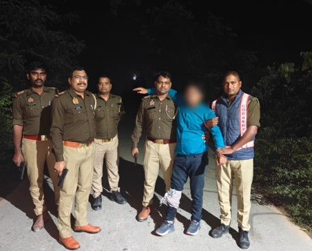 गोरखपुर: गो तस्कर से पुलिस की मुठभेड़, पैर में गोली लगने के बाद गिरफ्तार हुआ 25 हजार का इनामी