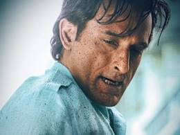 <i>Dhurandhar</i> New Poster: Akshaye Khanna Looks Intense As The 'Apex Predator'