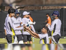 आखिरी क्यों सरफराज खान को नहीं मिल रही टीम इंडिया में जगह? रिपोर्ट में दावा- चयनकर्ताओं को नहीं भरोसा