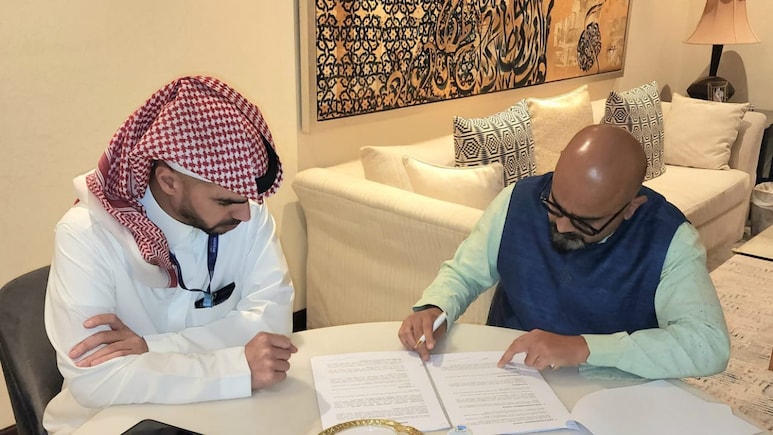 मराठी माणसाने उभी केली 150 कोटींची गुंतवणूक, सौदी अरेबियात क्रिकेट आणखी बहरणार