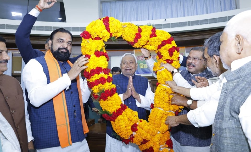 14 को नीतीश कैबिनेट की आखिरी बैठक, 14 को ही BJP विधायक दल की बैठक, क्या 14 को मिलेगा नया बिहार CM?