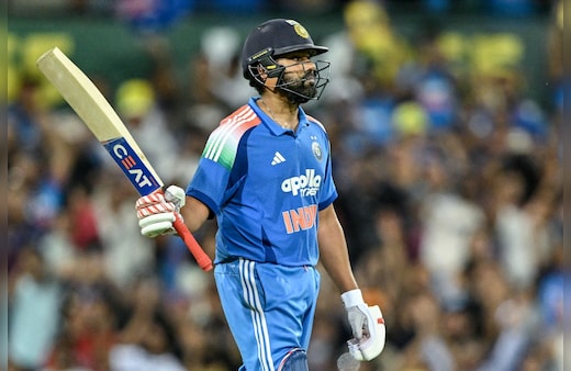 IND vs SA LIVE Score, 1st ODI: रोहित-यशस्वी क्रीज पर, खेल शुरू, जायसवाल ने चौके के साथ किया आगाज