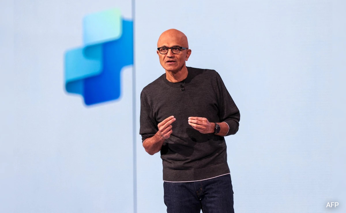 OpenAI's Deals Fuel AI Speculation, Echoing Dot-Com Bubble