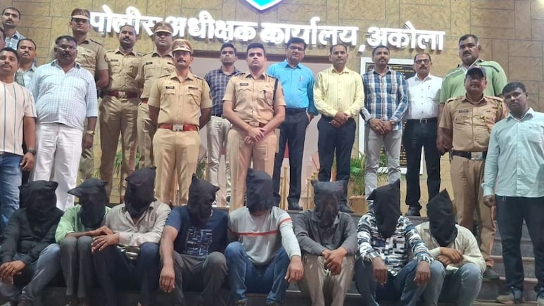 Akola News : अक्षय नागलकर हत्या प्रकरणात पोलिसांना मोठं यश, आता DNA रिपोर्ट ठरवणार... Akola News : अक्षय नागलकर हत्या प्रकरणात पोलिसांना मोठं यश, आता DNA रिपोर्ट ठरवणार...