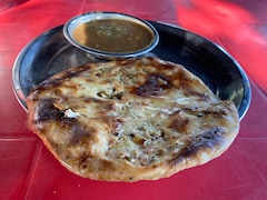 The Great Amritsari Kulcha Trail: 6 Best Spots For Kulcha In Amritsar