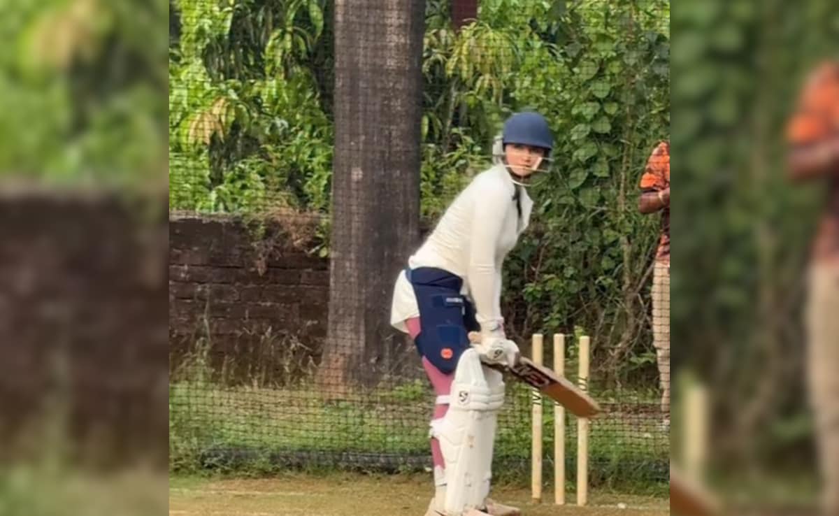 लड़का से लड़की बनी अनाया बांगर की क्रिकेट में धमाकेदार वापसी, चौके-छक्कों से मचाया धमाल- VIDEO वायरल