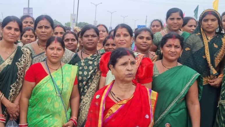 PM Modi से महिलाओं की डिमांड: Gold और LPG Cylinder सस्ता करवा दीजिए, शराब पर लगाओ बैन PM Modi से महिलाओं की डिमांड: Gold और LPG Cylinder सस्ता करवा दीजिए, शराब पर लगाओ बैन