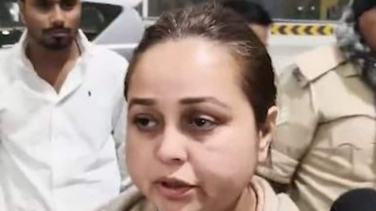 रोहिणी आचार्य के पति कौन और क्या करते हैं, दोनों के पास कितनी है संपत्ति