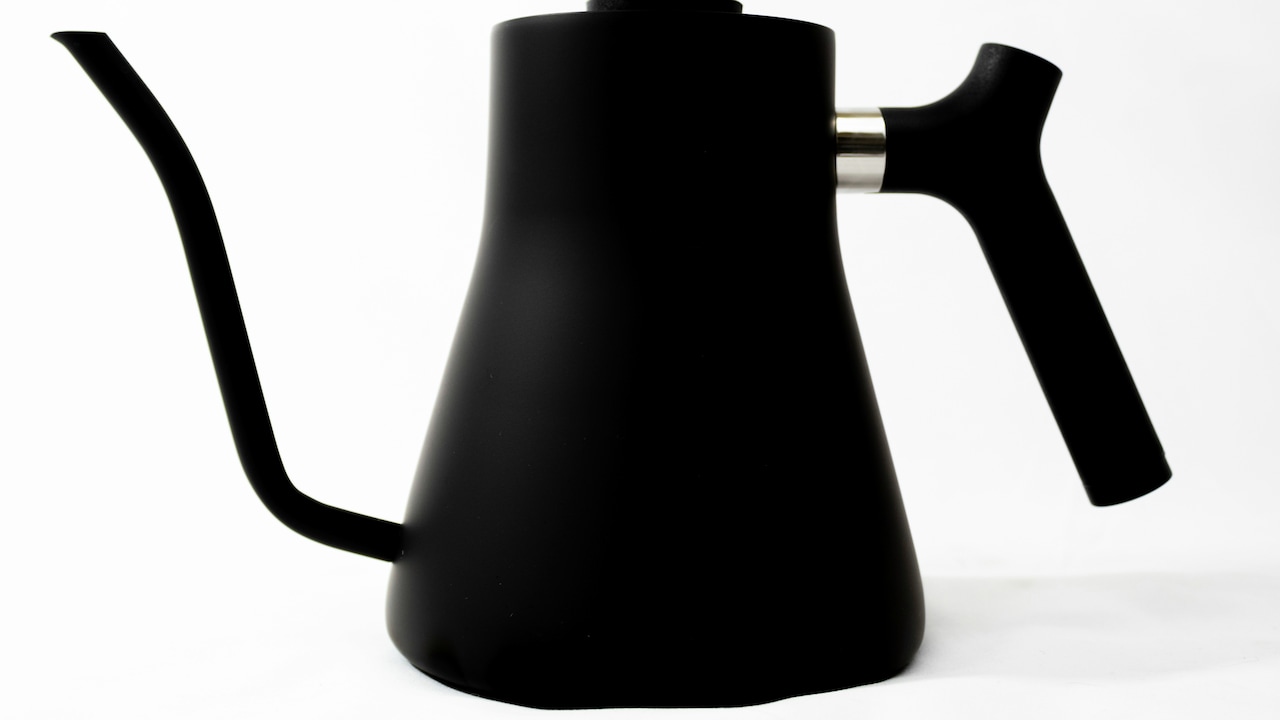 Bring high high-performance electric kettle designed for fast boiling and everyday convenience Bring high high-performance electric kettle designed for fast boiling and everyday convenience