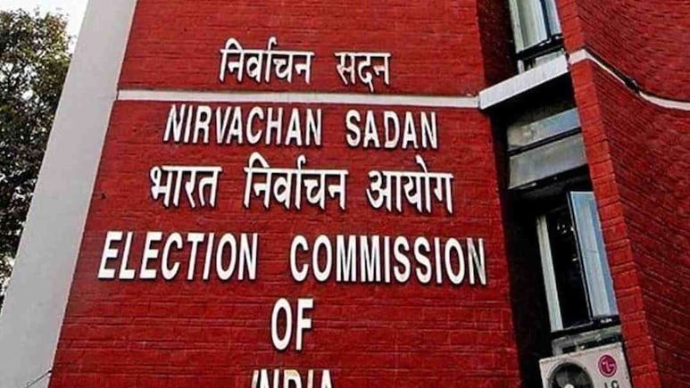 10 लाख लीटर शराब, 10 करोड़ कैश जब्त... खपा रहे नकदी-शराब, जानें चुनाव आयोग के ऐक्शन में क्या-क्या मिला