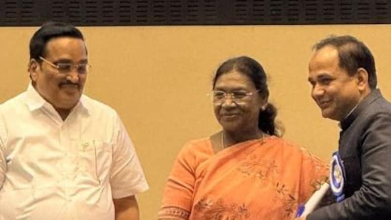 जल संरक्षण में रायपुर देश में अव्वल, राष्ट्रपति द्रौपदी मुर्मु ने राष्ट्रीय जल पुरस्कार से किया सम्मानित