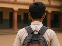 Palghar News: आजी अन् वडिलांचं निधन,आईने केलं दुसरं लग्न..विद्यार्थ्यानं आश्रमशाळेतच आयुष्य संपवलं! कारण काय?