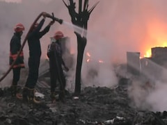 1 Dead, Child Injured In Massive Slum Fire In Delhi