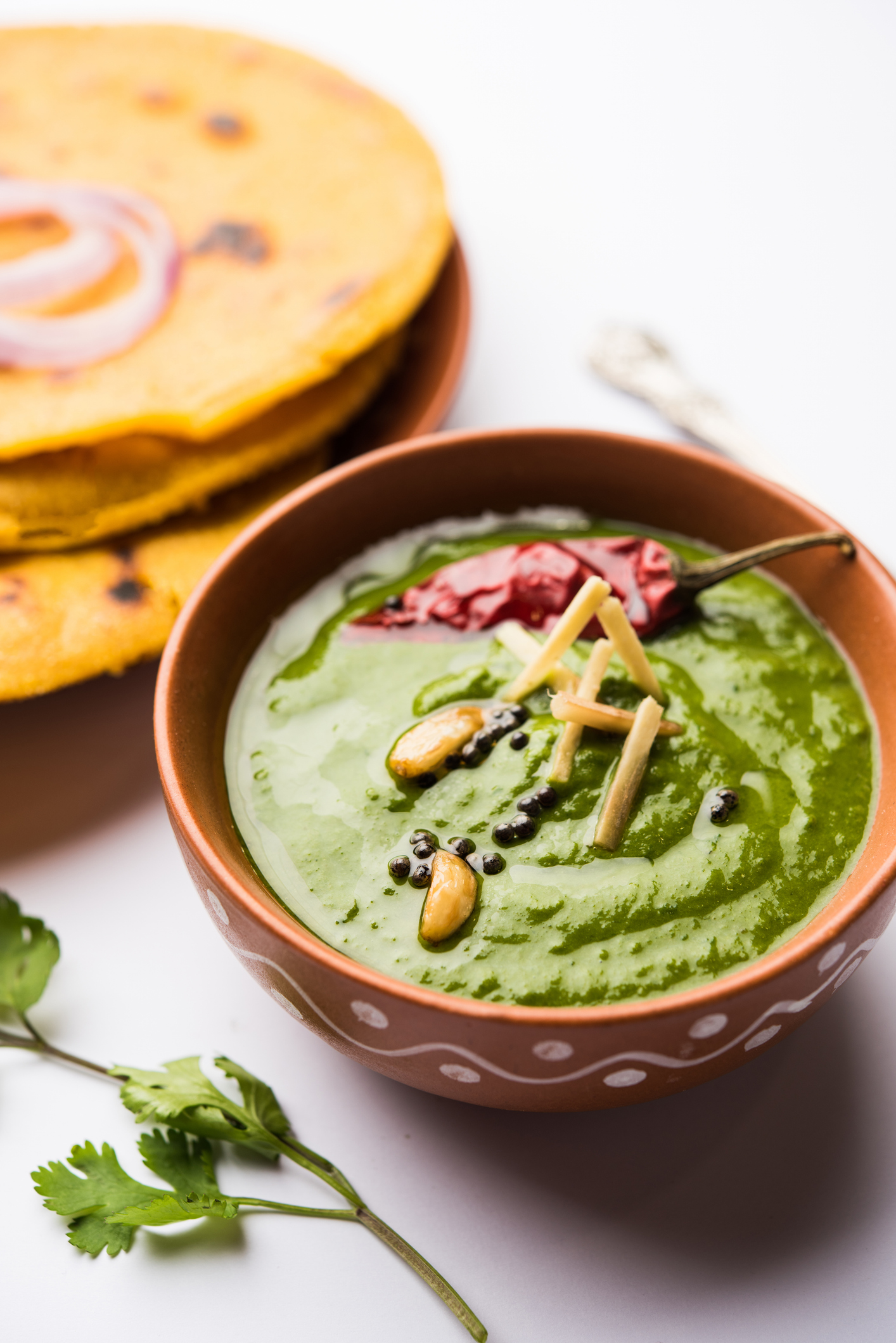 How To Make Punjabi Chana Saag At Home