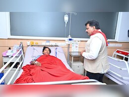 IED पर पैर रखते ही हुआ धमाका: ऑपरेशन के दौरान घायल बहादुर महिला कांस्टेबल दुर्गा से मिले ड‍िप्‍टी CM