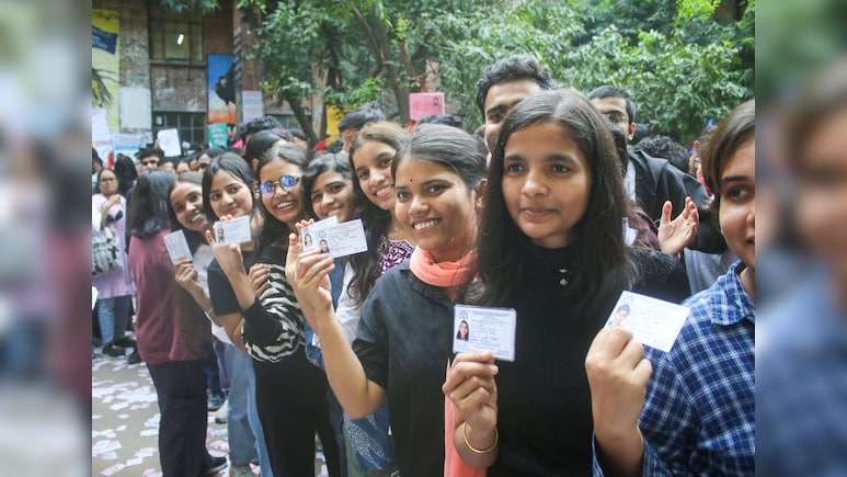 JNU छात्र संघ चुनाव: शुरुआती रुझानों में चारों पदों पर लेफ्ट आगे, जानें ABVP पैनल का हाल
