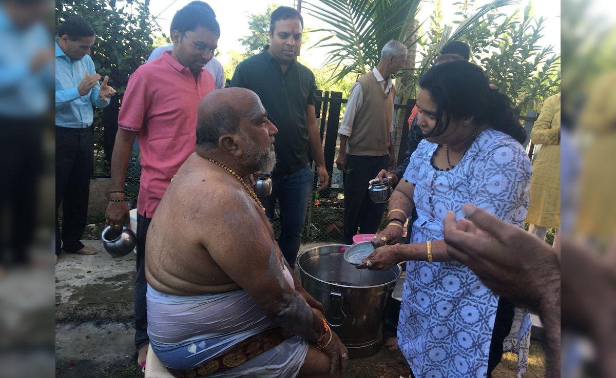 आरोपी भोंदू बाबा आणि वेदिका पंढरपूरकर आरोपी भोंदू बाबा आणि वेदिका पंढरपूरकर