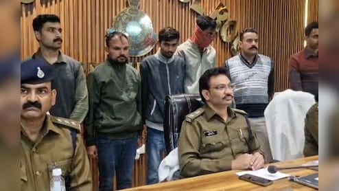 10 करोड़ की साइबर लूट! बंद अकाउंट को निशाना बनाते थे बदमाश; 15 मोबाइल, 25 सिम, 21 एटीएम कार्ड जब्त