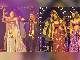 Jemimah Rodrigues, Shreyanka Patil And Other World Cup Winners Dance To <i>Uyi Amma</i> At BFF Smriti Mandhana's Sangeet Night