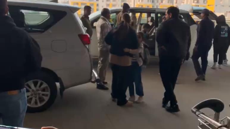 रोहिणी चप्पल कांड के बाद लालू की तीन और बेटियों ने भी पटना छोड़ा, परिवार के साथ दिल्ली रवाना 