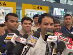 Tej Pratap&#039;s Airport Meet With BJP&#039;s Ravi Kishan Sparks Speculations
