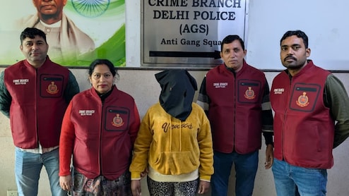 दिल्ली में ड्रग्स रैकेट का भंडाफोड़: ₹12 करोड़ से अधिक की ड्रग्स जब्त, 30 अवैध विदेशी पकड़े