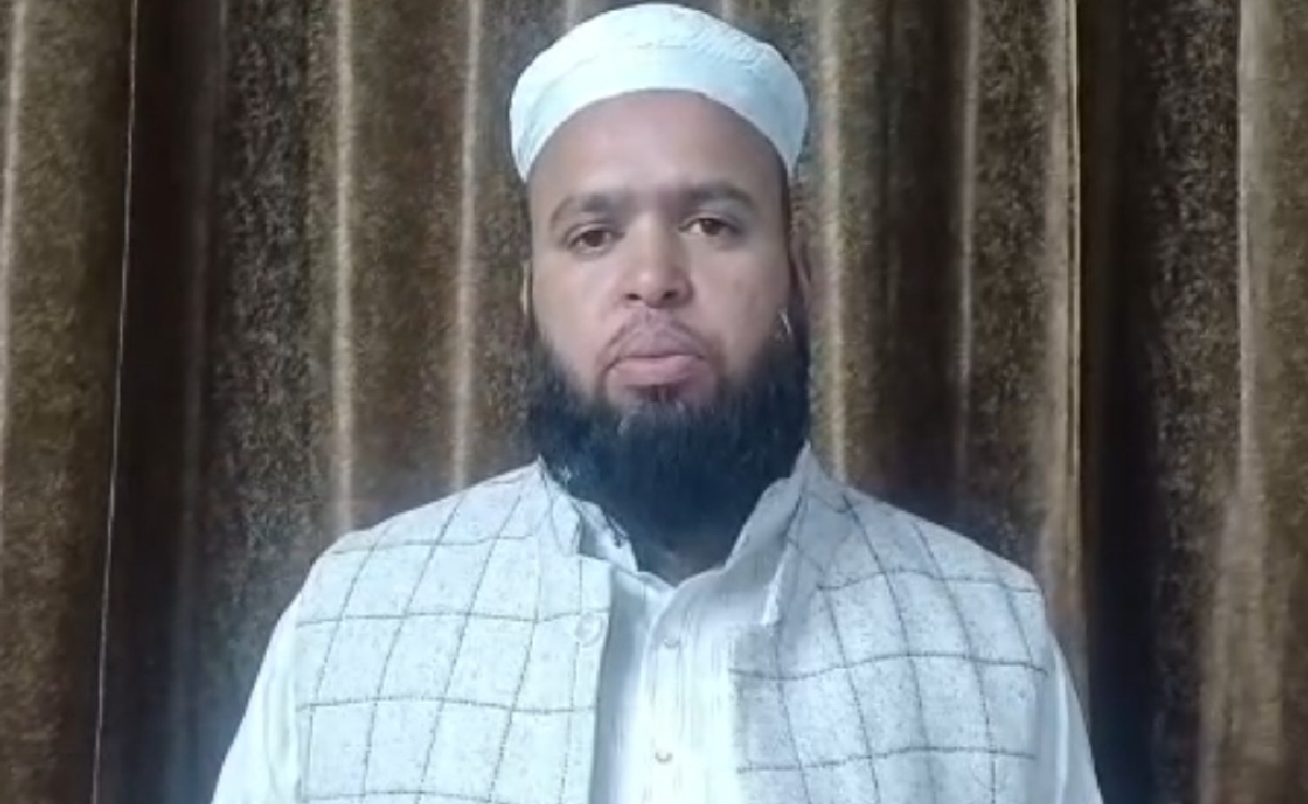 यूपी में मदरसों की ATS की जांच-पड़ताल पर आया देवबंद के मौलाना का रिएक्शन, बताया क्या होता है मदरसों में