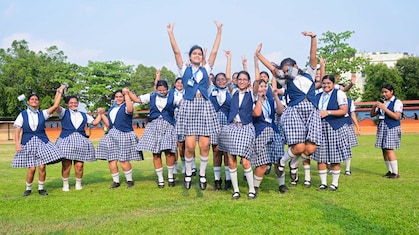 English Medium School: इंग्रजी शाळांची लूट थांबणार! अवास्तव फी आणि कमिशनखोरीवर सरकारचा सर्जिकल स्ट्राईक
