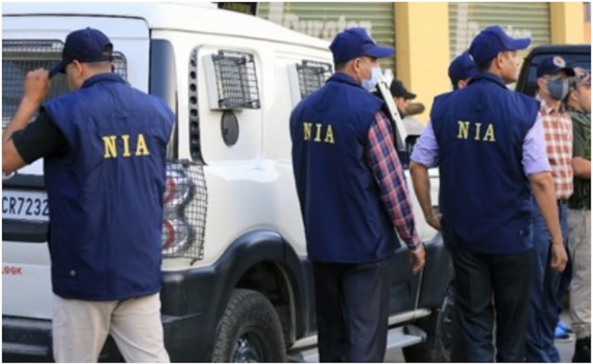 दिल्ली ब्लास्ट मामले में 6 राज्यों तक मिले डॉक्टरों के टेरर नेटवर्क के तार, NIA कर रही छापेमारी