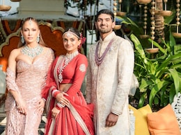 Jennifer Lopez: मादक गायिका अभिनेत्री जेनिफर लोपेझचा कातिल परफॉर्मन्स; पण ड्रेस पाहून मुलांचे डोळे झाकण्याची वेळ