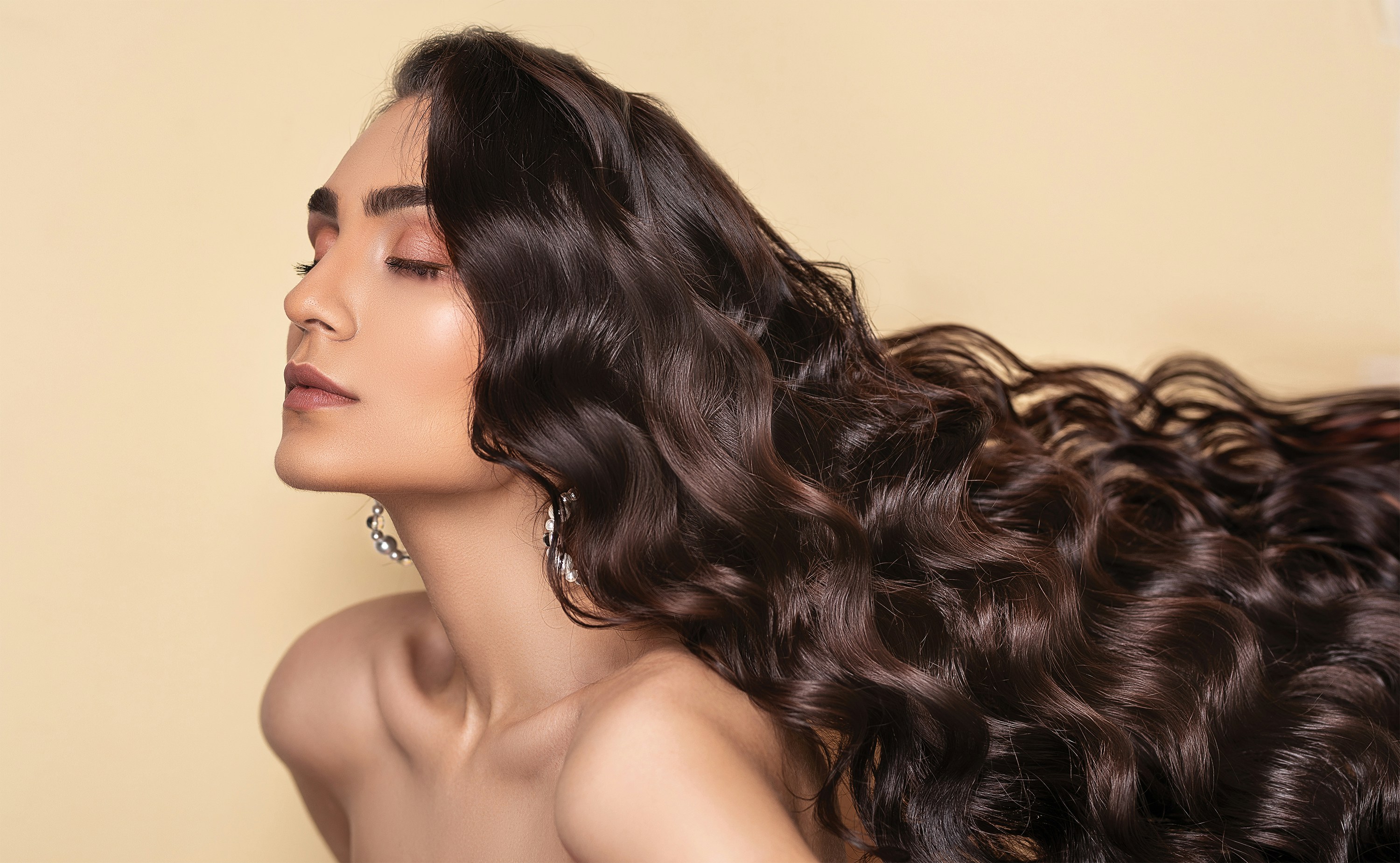 Biotin-Rich Foods for Natural Hair Growth: बाल बढ़ाने के लिए क्या खाना चाहिए? बायोटिन के लिए खाएं ये 10 फूड्स, रातों-रात लंबे होंगे बाल!